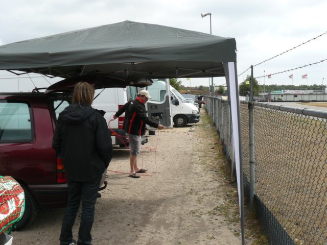 tentvastzetten.jpg